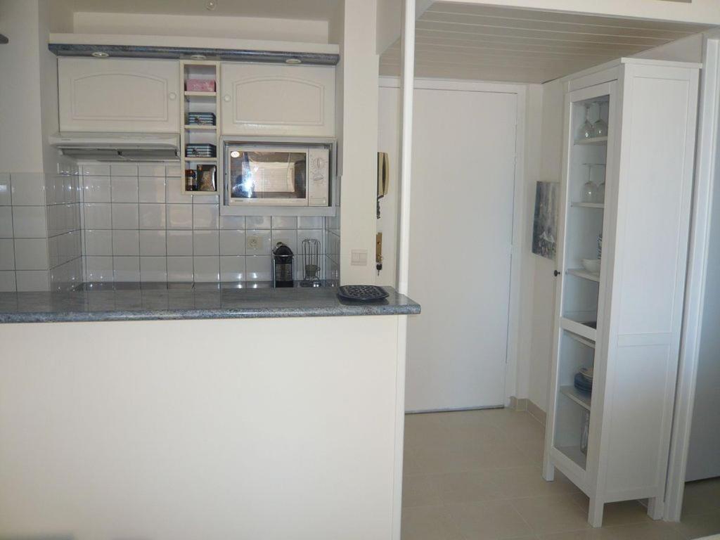 Charmant 2P Vue Mer Face Au Port De Golfe Juan מראה חיצוני תמונה